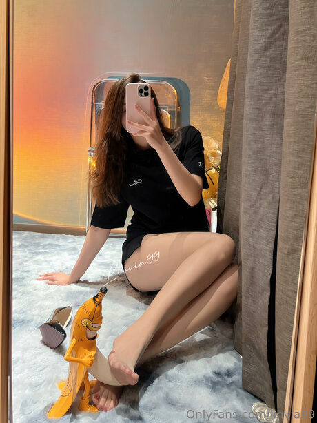 Linviaslair model naked gallery