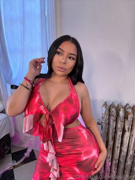 Loveelunaaa model best image