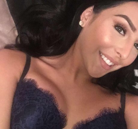 chanelsantini top actress pic