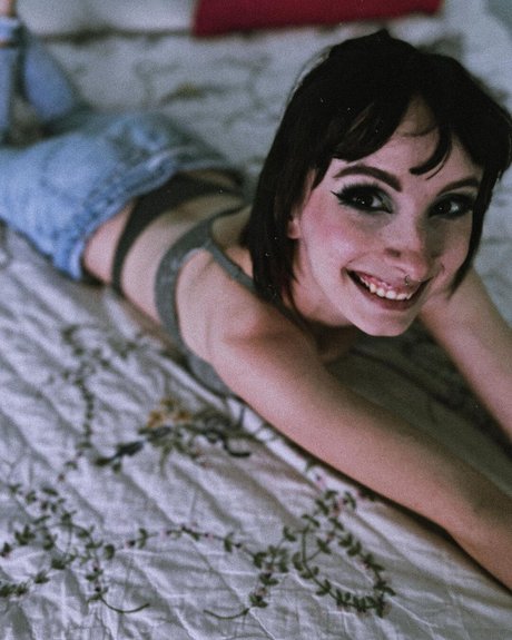 givemethespooks model adult pictures