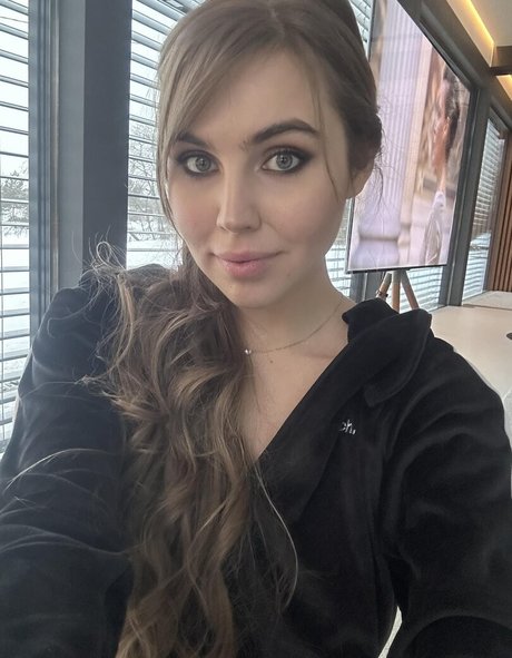 Danucd star naked galleries