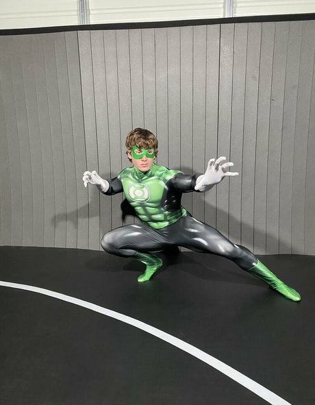 calebsky top model pics