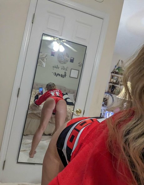 pandapaws022 erotic star image