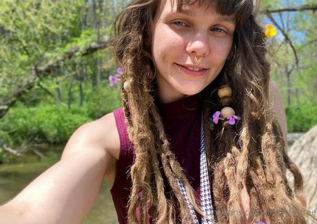 lindssforfree model nudes images