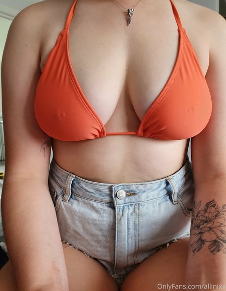 allinixx model sex photos