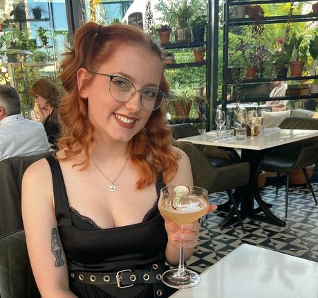 Em Cavell star beautiful photos