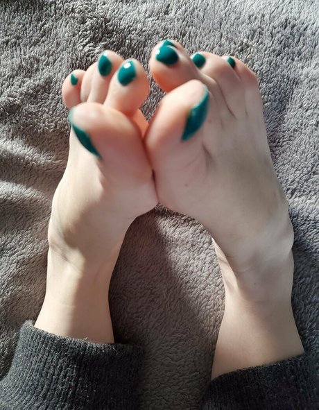 sloan paws nudes model archive