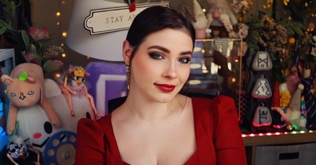 Justseum naked star pictures