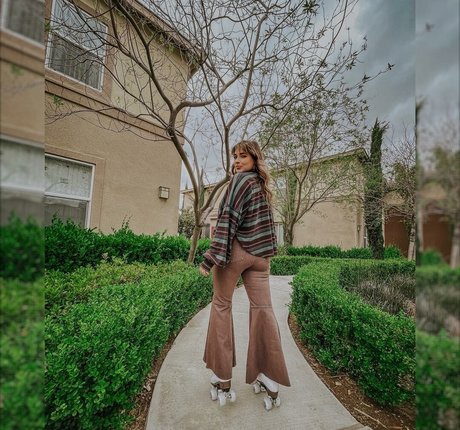 Justseum model pretty photo