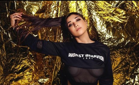 SukeshaRay xxx model img