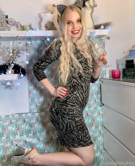 ittybittyprettykittyfree pornstar beautiful img