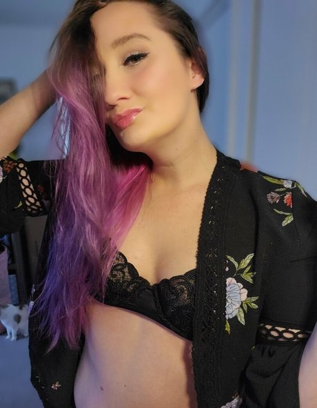 yummarie nudes star img