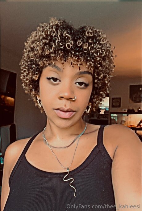 Thee Kahleesi pornstar erotic image