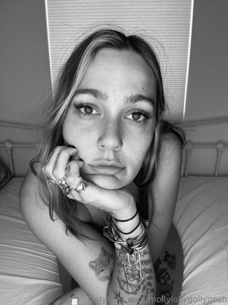 Mollylollygollygosh pornstar xxx pic