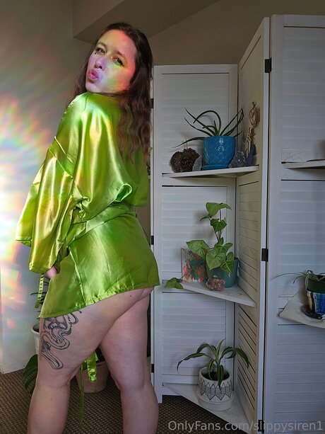 Slippysiren1 model nudes img