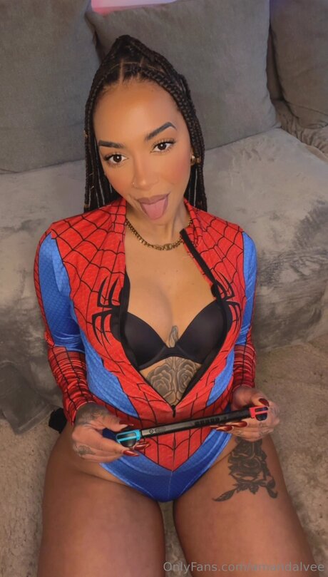 Amandalvee adult star pictures