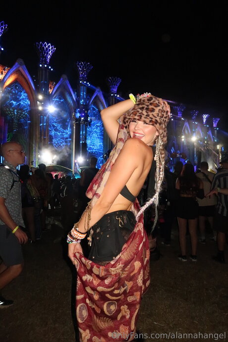 Alannahangel perfect actress archive