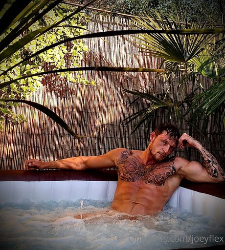 Joeyflex69 model art images