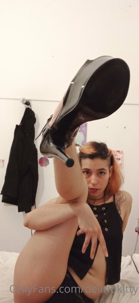 Mistress Delirio free actress photos