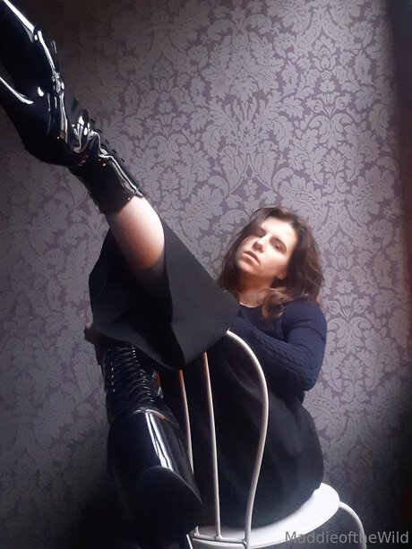 Maddieofthewild sexy actress picture