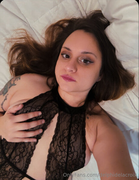 Delphidelacroix model hot photo