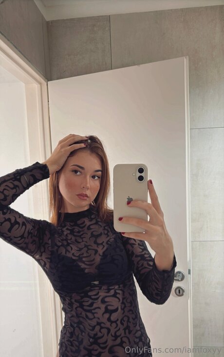 Iamfoxyy best pornstar picture