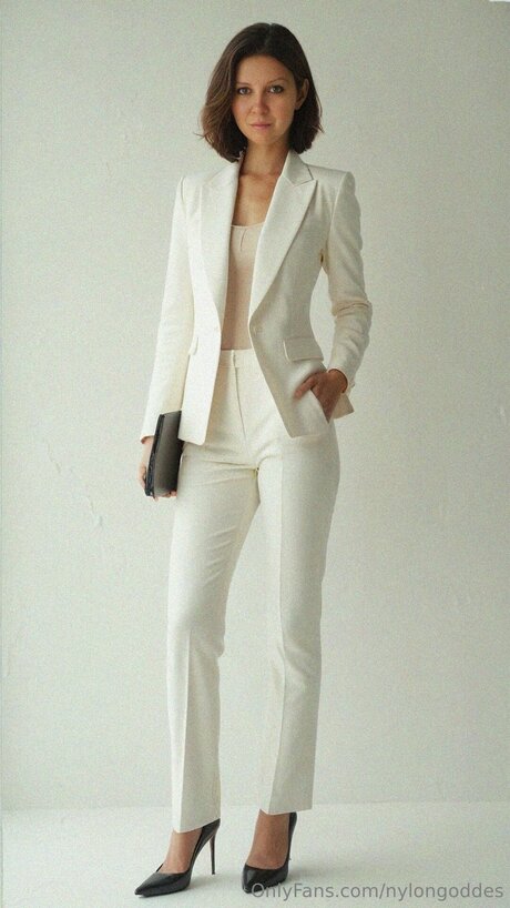 Nylongoddes perfect pornstar image