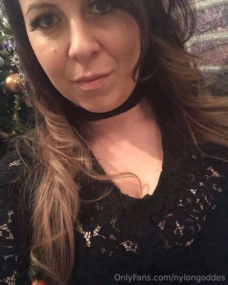 Nylongoddes exclusive actress pictures