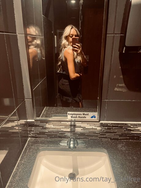 Tay Noelfree naked model galleries