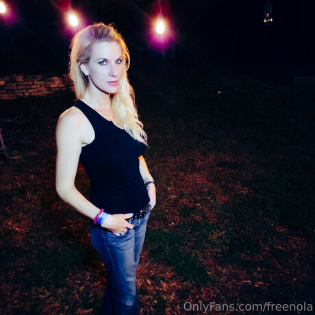Freenola xxx star photos