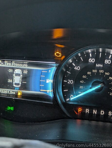 U445532880 pornstar beautiful image