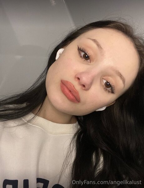 Angelikalust nudes model image