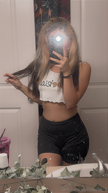 Darlin 7 naked star photo