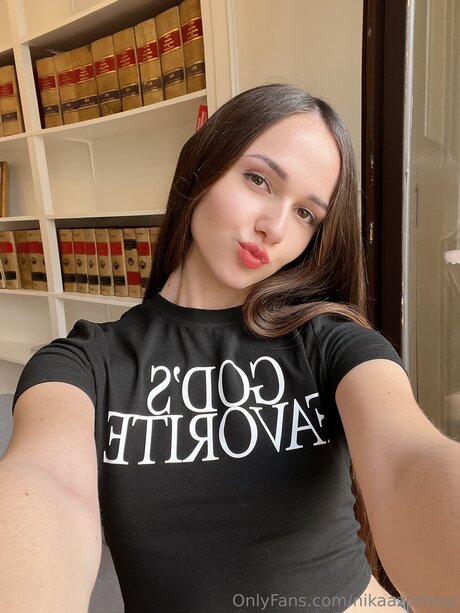 Nikaazorinaa star hd picture