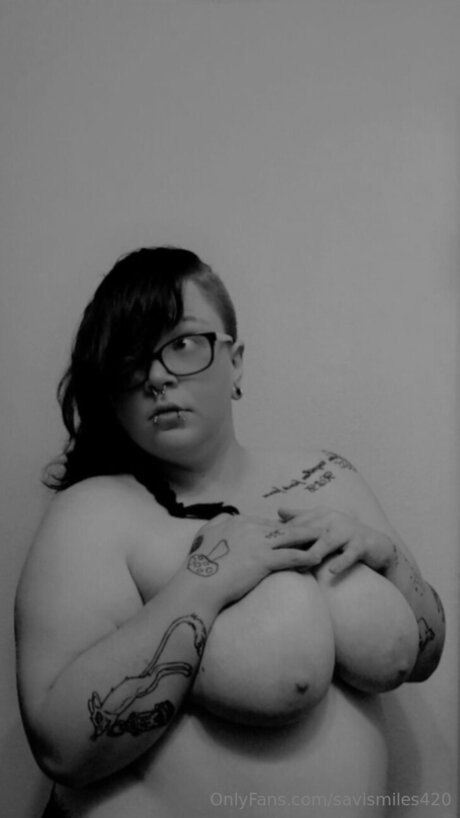 Savismiles420 star sexy photo