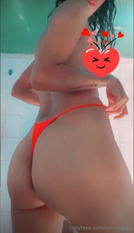 Cassandra5 model naked img