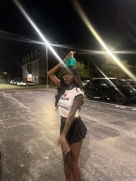 Tinyqt6 nice model pic