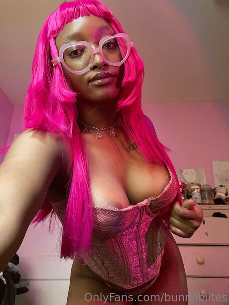 Bunniibiites pornographic star pictures