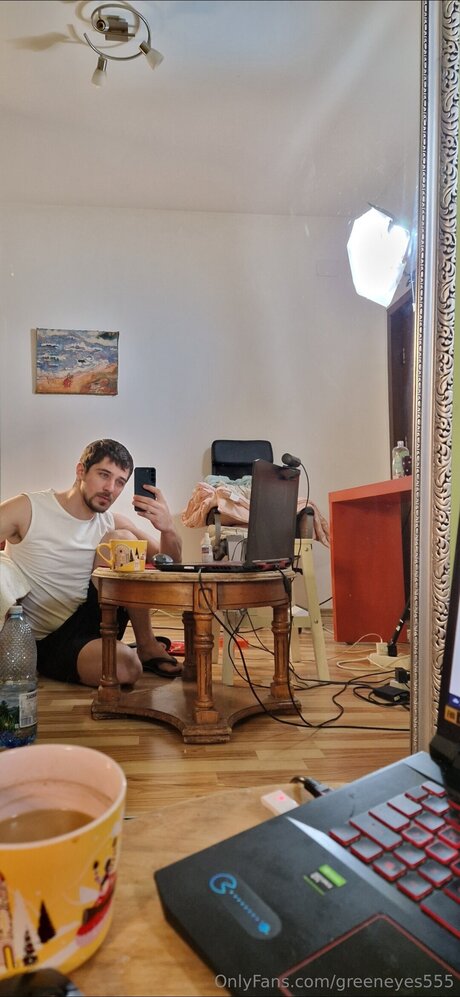 Greeneyes555 pretty model pictures