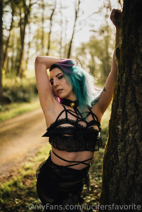 Lucifersfavorite art model pictures