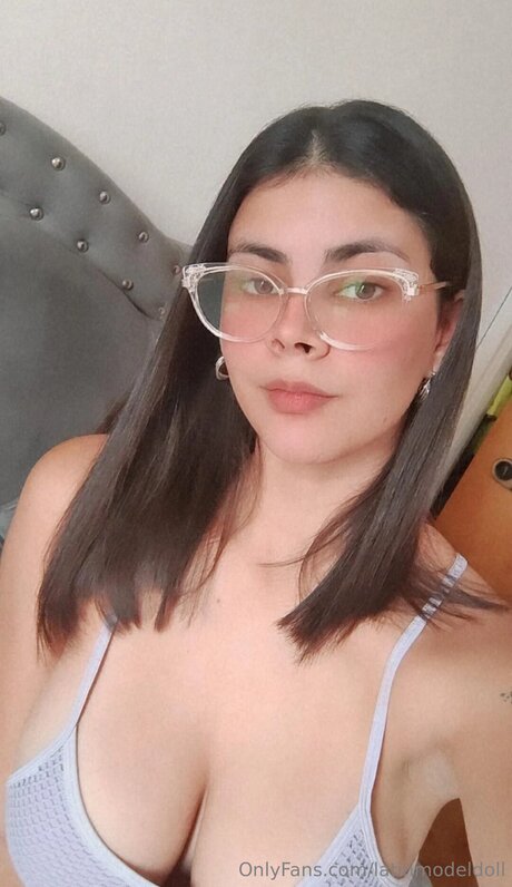 Goddeslu xxx model pictures