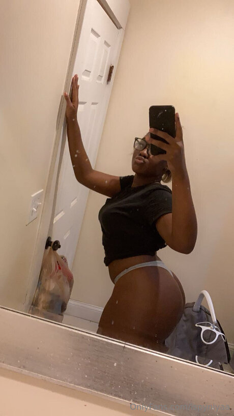 Ispyniyaa model images