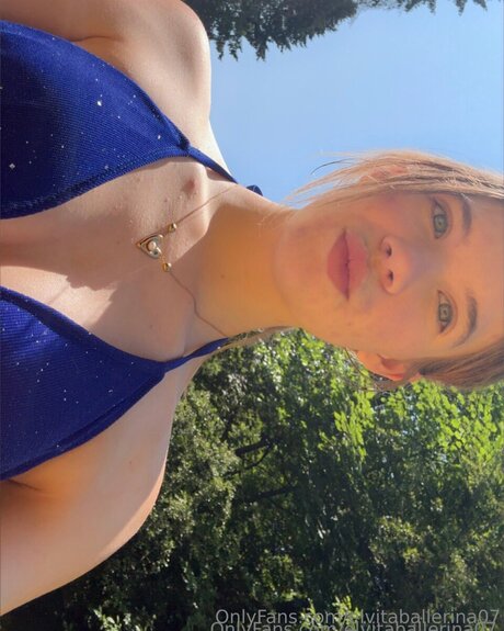 Elvitaballerina07 pornstar pretty image