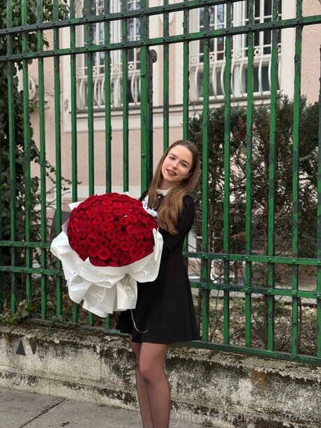 Moanarea nudes star pictures