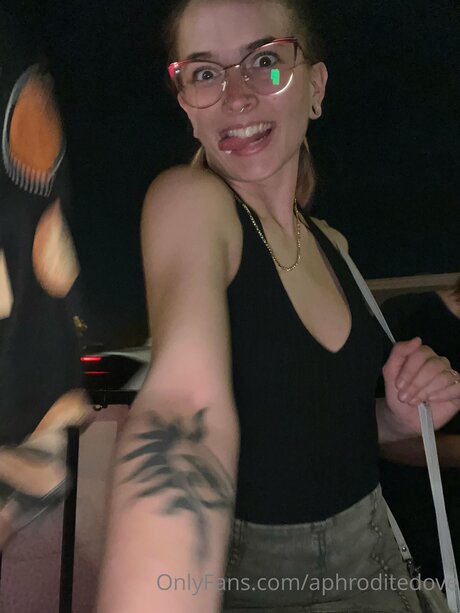 Aphroditedove star adult pics