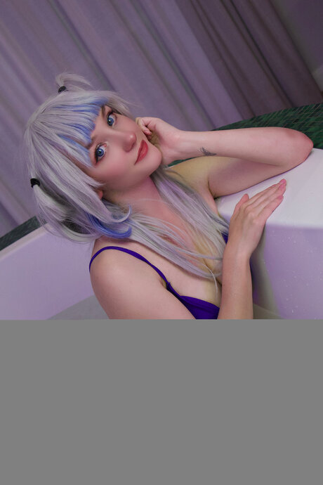 Coconalu model sexy picture