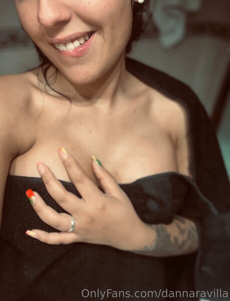 Dannaravilla model beautiful pics