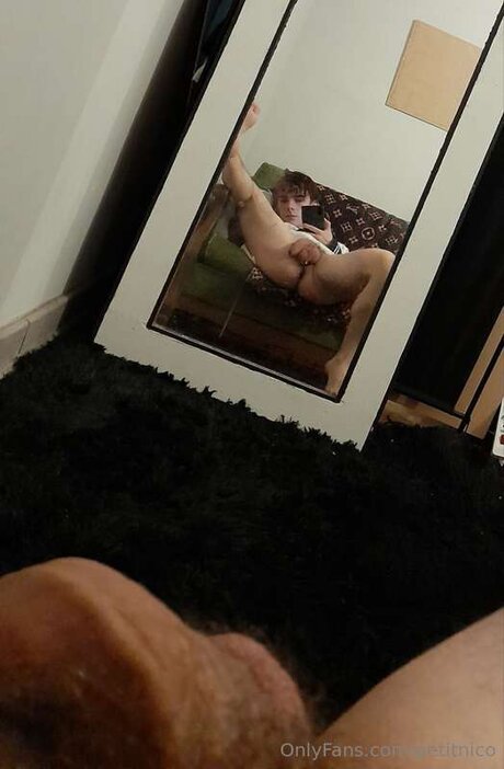 Petitnico model sexy pics