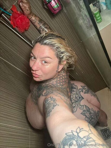 Katiesummerfree free pornstar picture