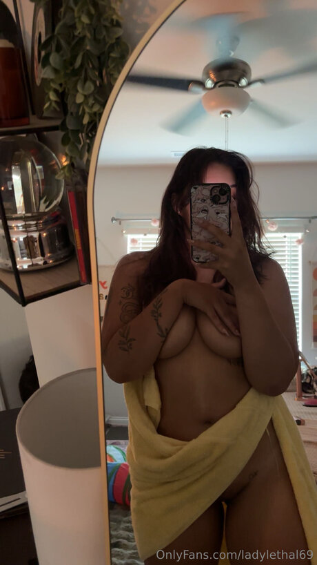 Ladylethal69 sexy pornstar image